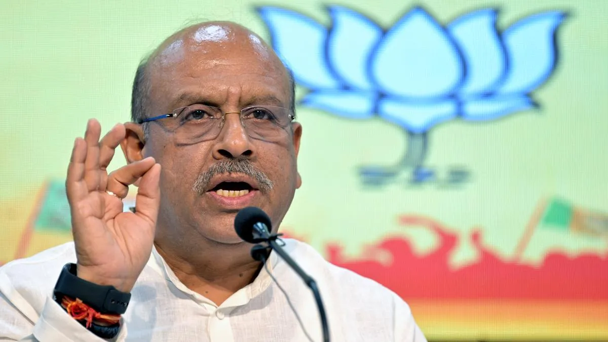 विजेंद्र गुप्ता ने एलजी से कहा, स्पीकर से सीएजी रिपोर्ट पेश करने के लिए  दिल्ली विधानसभा का विशेष सत्र बुलाने को कहें - द हिंदू